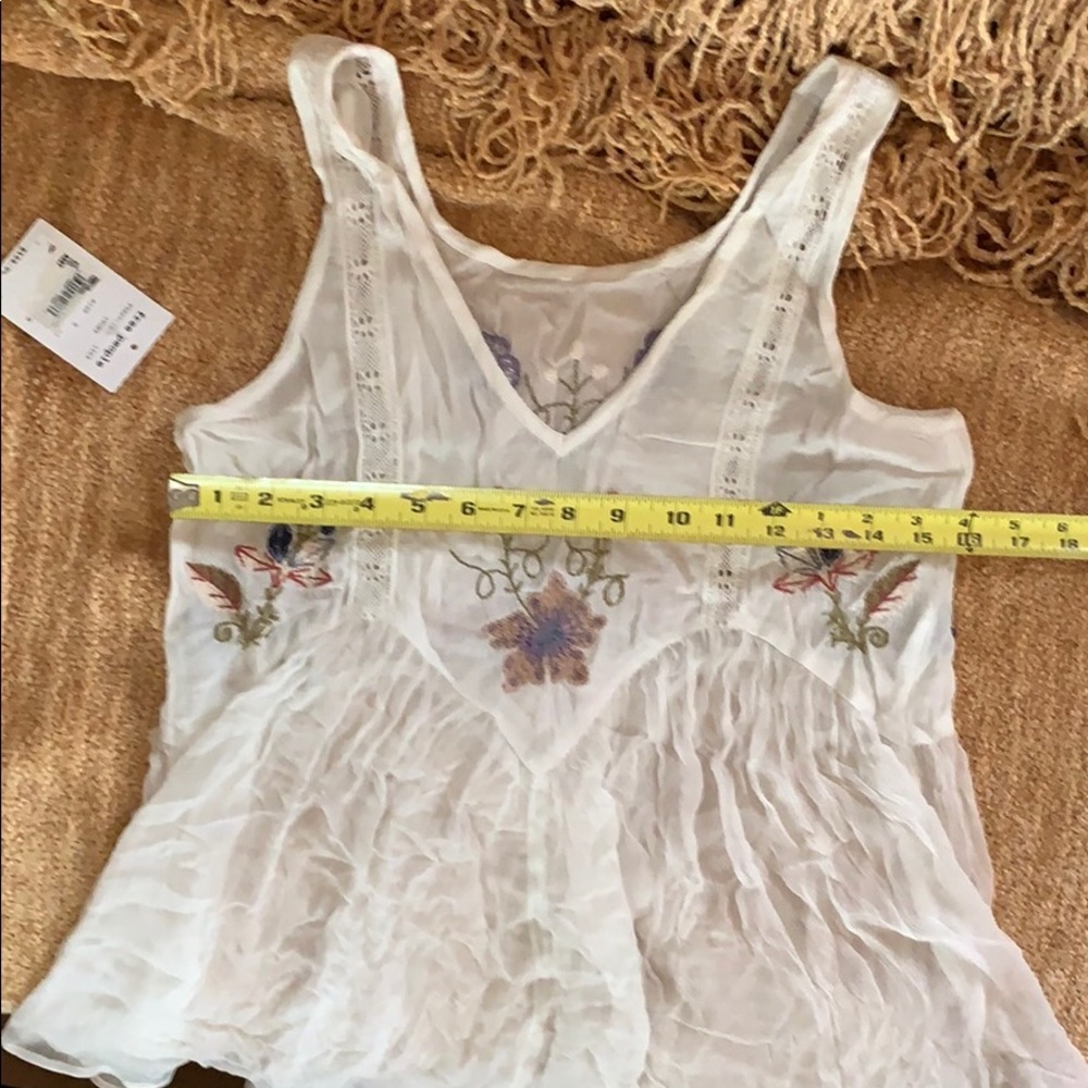 Free People embroidered top sz small NWT - Picture 9 of 13